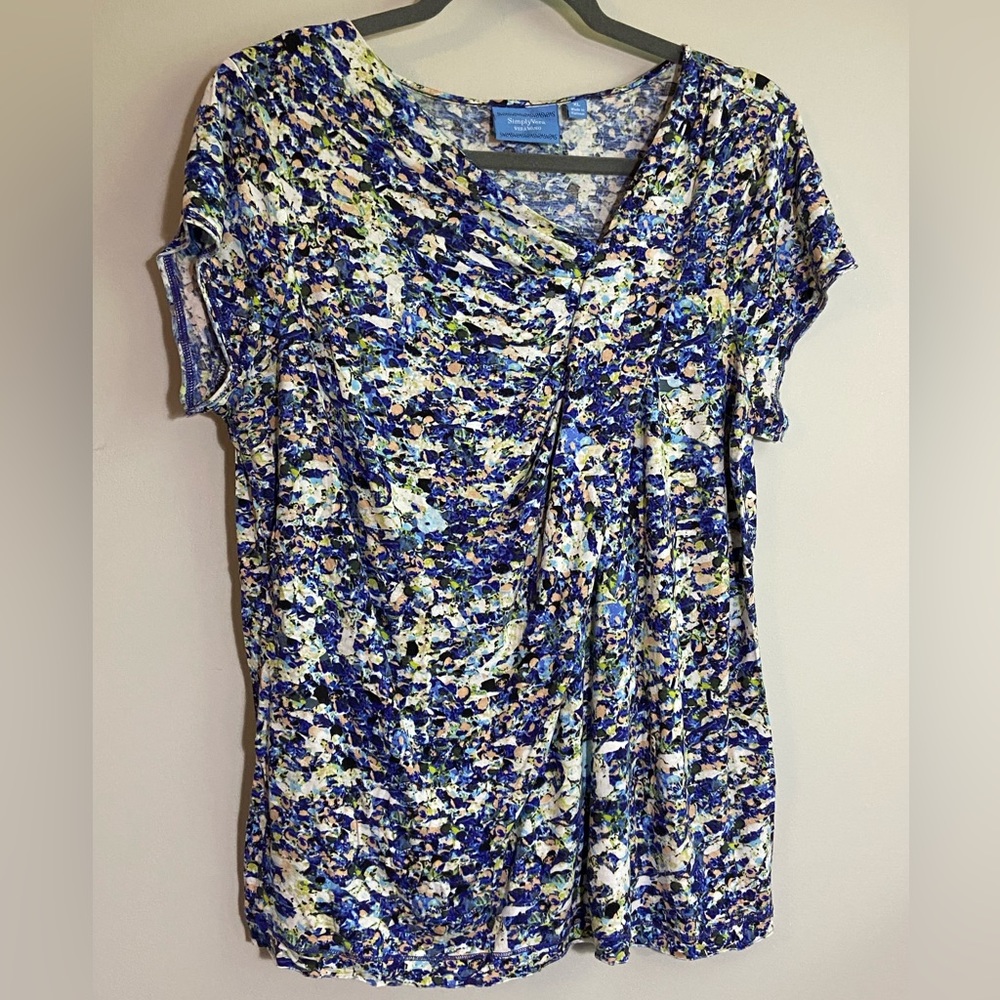 Simply Vera Vera Wang size XL short sleeved asymmetrical top